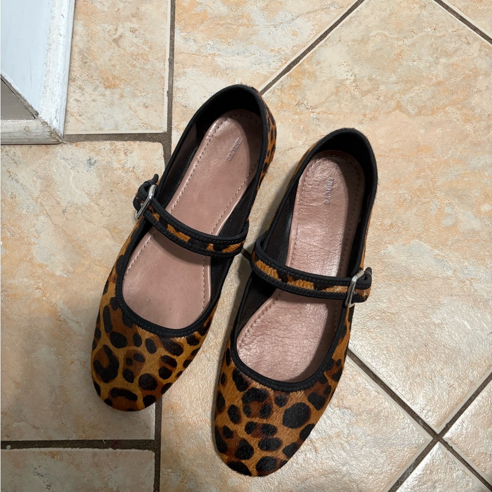 Maeve flats